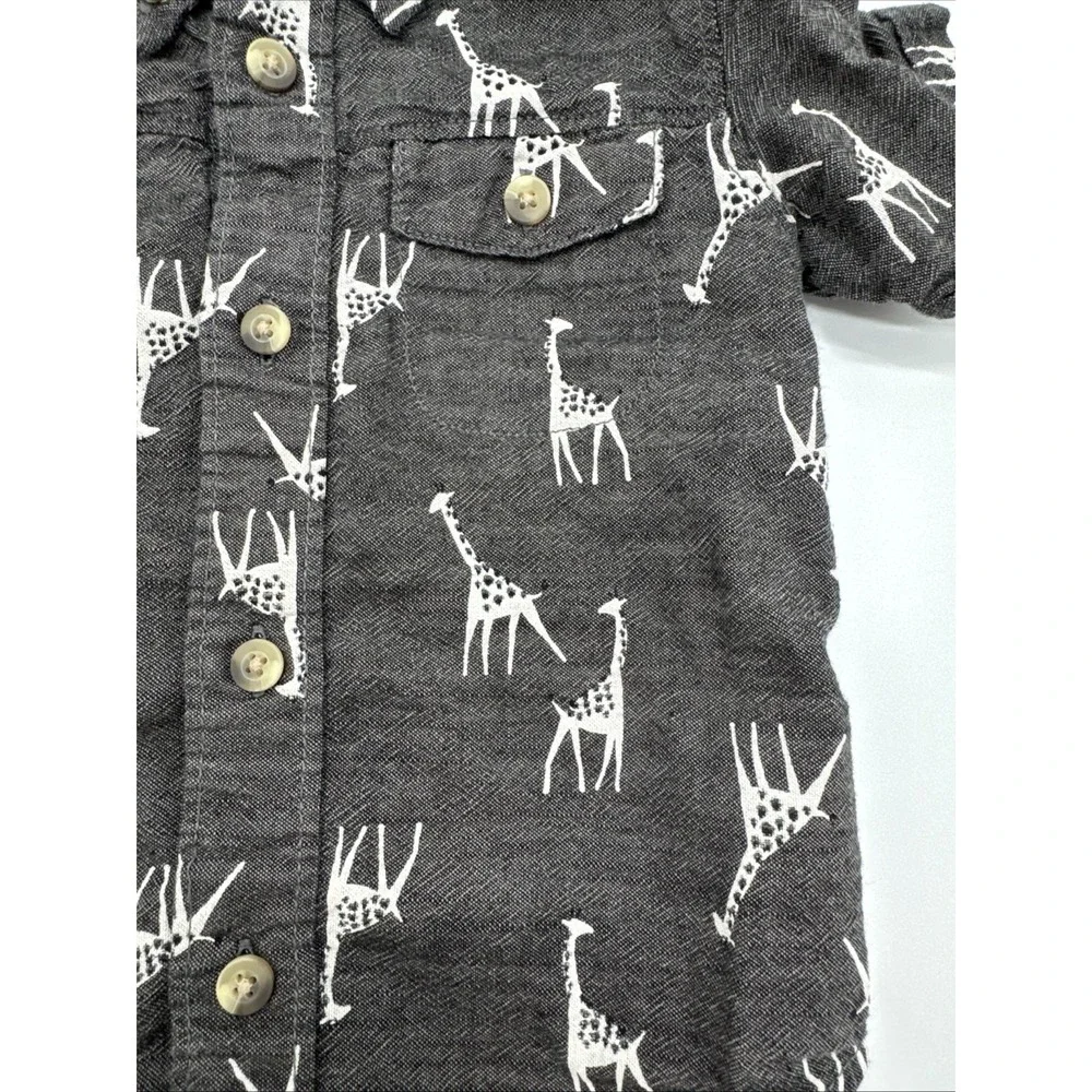 Old Navy 18-24 Months Gray‎ Giraffe Short Sleeve Button Down Shirt